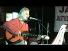 Anand Patwardhan sings Daya Pawar at JAPA-  justice and Peace for All