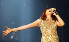 Florence + The Machine – No Light, No Light (Live at BRIT Awards 2012)